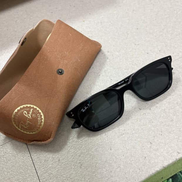 레이벤 RB4456F ZAYA 블랙 선글라스