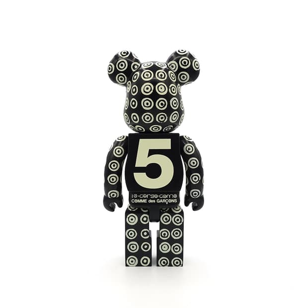 꼬르소꼬모 꼼데가르송 X 베어브릭 400 아트토이 피규어