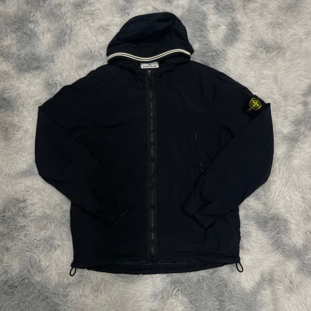 스톤아일랜드 스킨터치 나일론 후드 바람막이 자켓 [L]