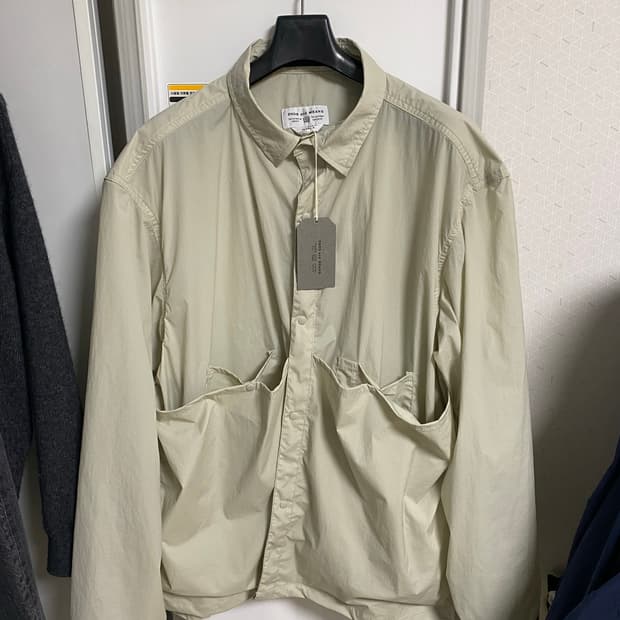[새상품-xl] 엔즈앤드민즈 라이트 셔츠 자켓 milk