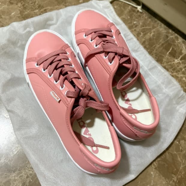 코치 운동화