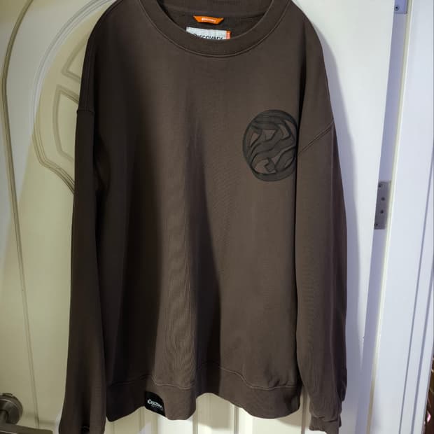 110 디스커버리 오버핏 맨투맨