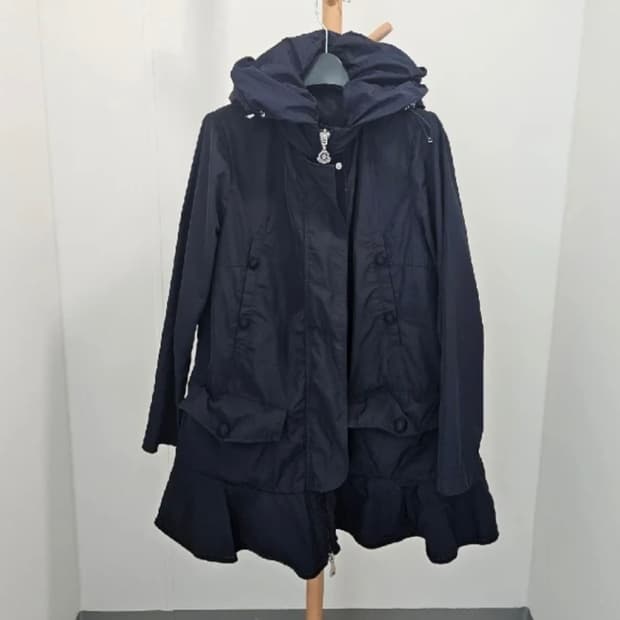 몽클레어 여성 네이비 후드 코트