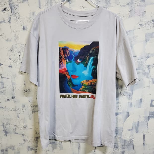 나이키 루즈핏 프린팅 라운드 반팔티 