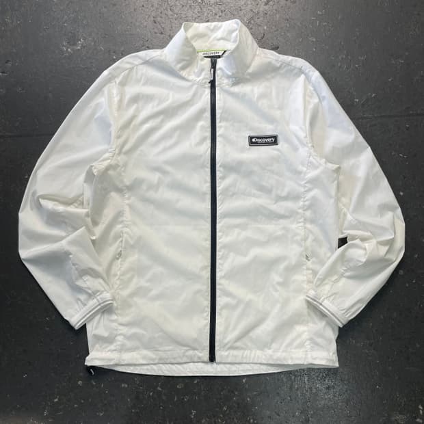 100 디스커버리 경량 바람막이