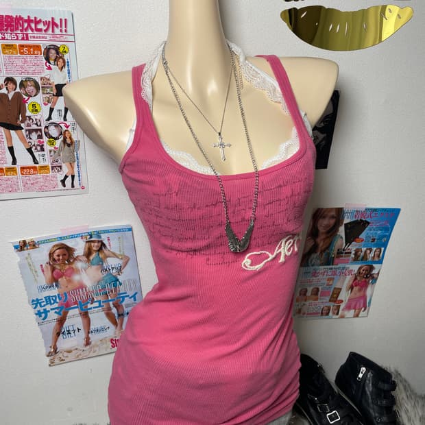 Aeropostale 핑크 레터링 나시 슬리브리스