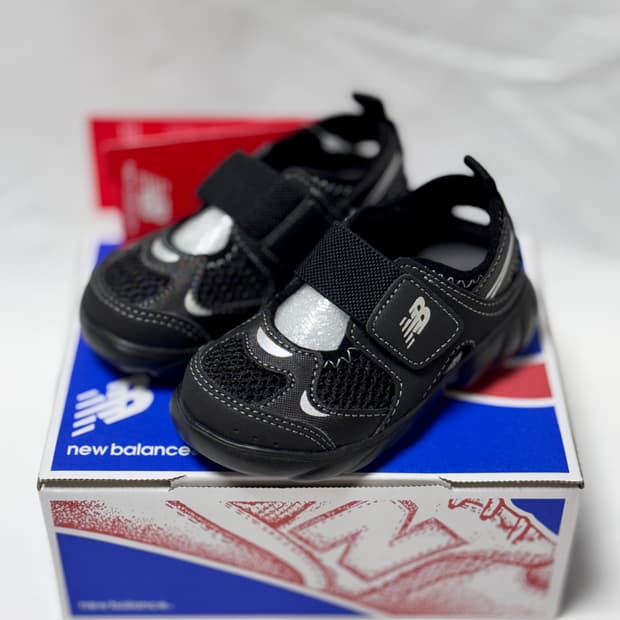 (TD) 뉴발란스 프리들 920 샌들 블랙 140사이즈