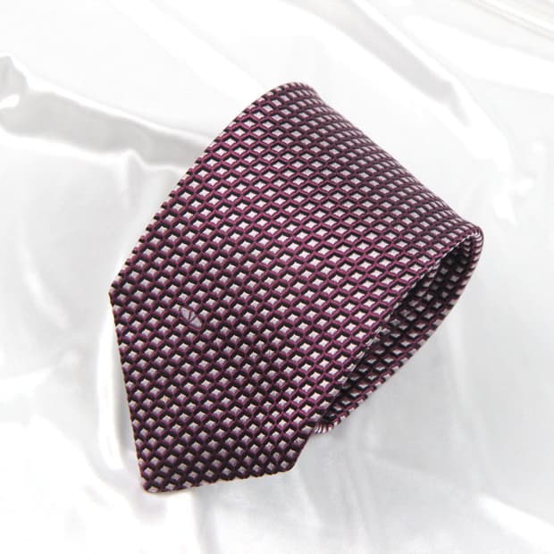 발렌티노 가라바니 9cm A등급 이태리 남자 명품 넥타이