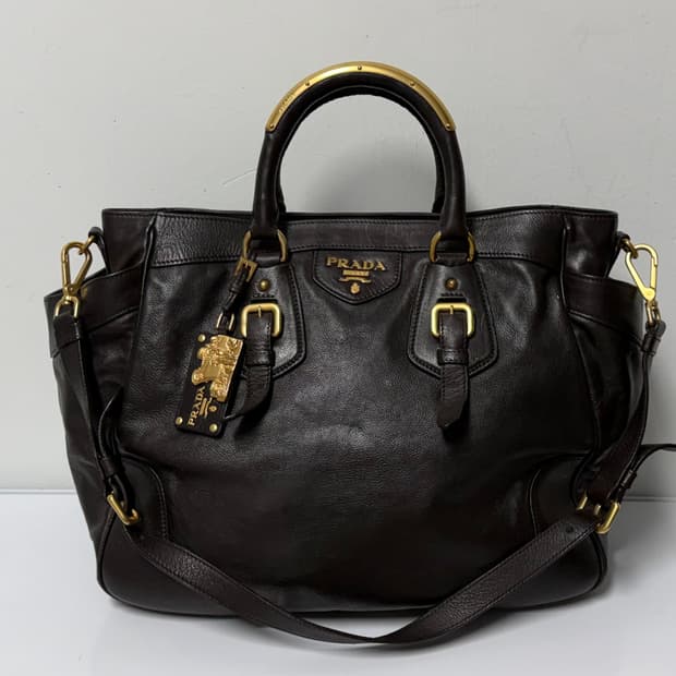 [정품] 프라다 비텔로 샤인 네로 토트백 