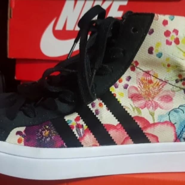 아디다스 오리지날 코트빈티지 미드 225