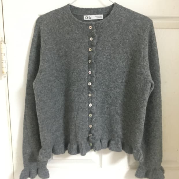 자라 회색 프릴 가디건