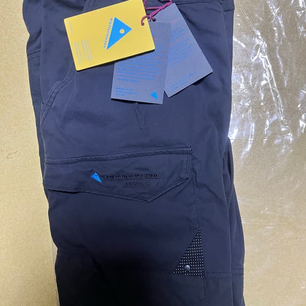 클라터뮤젠 그림너 팬츠(M사이즈, 레이븐)