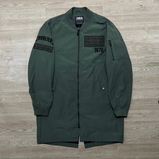 NBA 클리브랜드 캐벌리어스 와펜 MA-1 항공점퍼 [카키] L/100