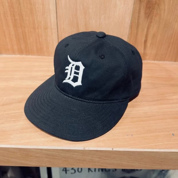 도넛 리벤지 D LOGO CAP 핑거프레스 모자 캡 새상품