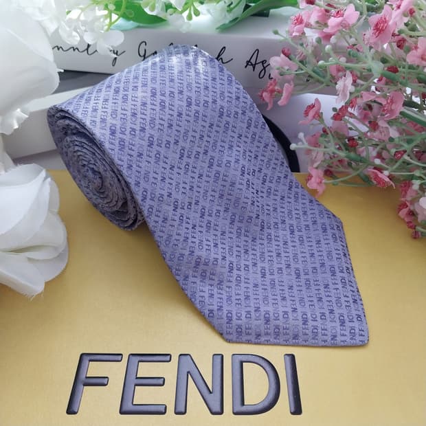 펜디 실크 블루&바이올렛 이니셜 자카드 넥타이 9cm A+등급 K1643