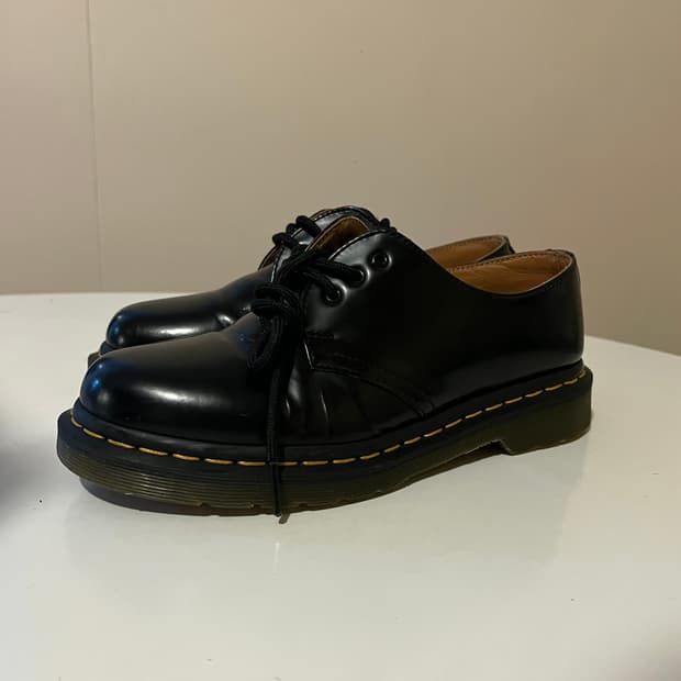 닥터마틴 1461 3홀 스무스 블랙