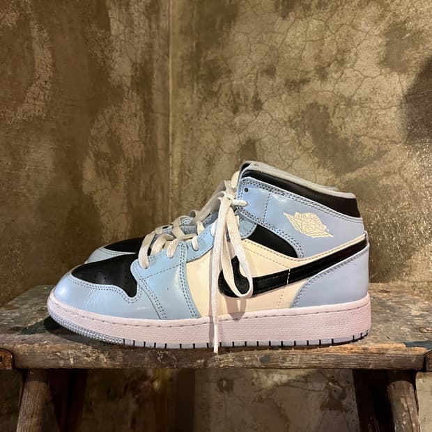 나이키 에어조던 1 미드