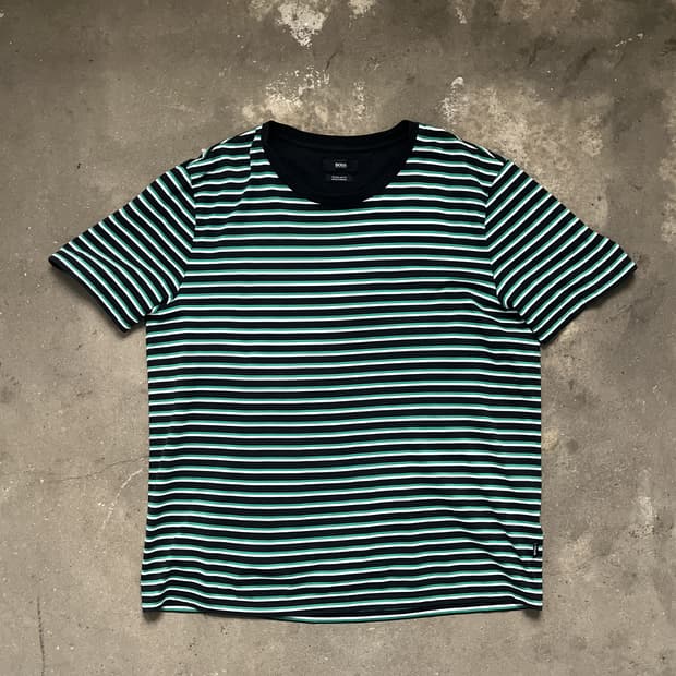 HUGO BOSS 스트라이프 반팔티 