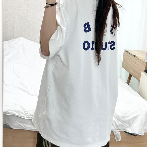 아이앱스튜디오 빅로고 화이트 반팔