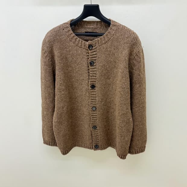 Bergfabel (베르그파벨) 핸드 스티칭 가디건