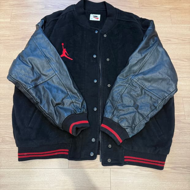 나이키 90s No.23 조던 점프맨 울 바시티 자켓