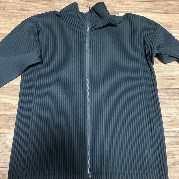 이세이미야케 옴므플리세 집업 3