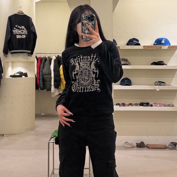 빈티지 무브아 벨벳 크레스트 롱슬리브 티 U1034