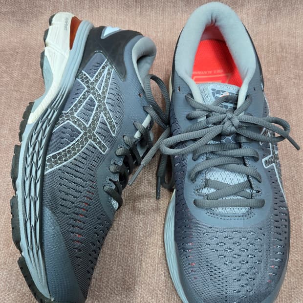 아식스 240mm-  우먼스 젤-카야노25 그레이스니커즈