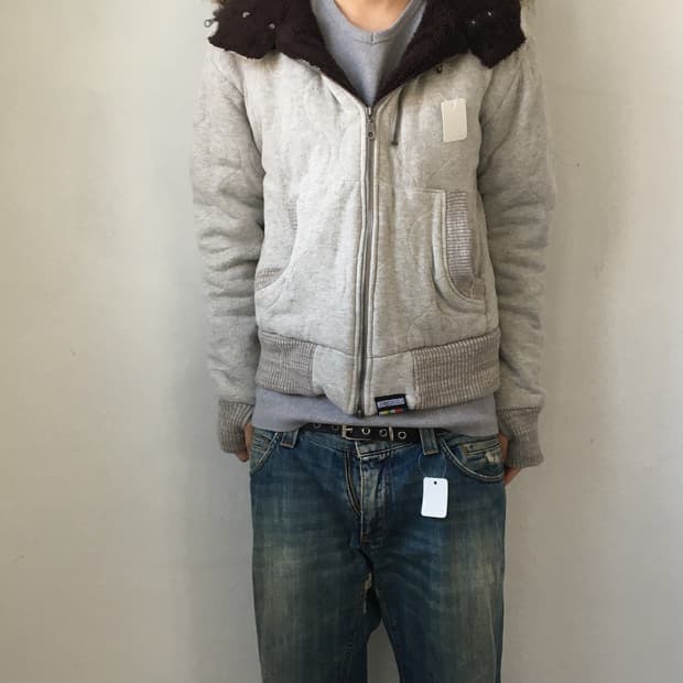 Fake fur hood zip up
