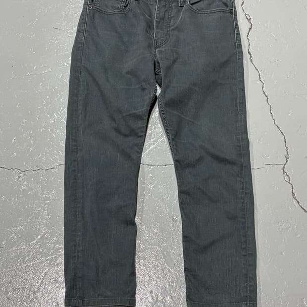 리바이스(Levis) 빈티지 그레이 워싱 512 데님 팬츠