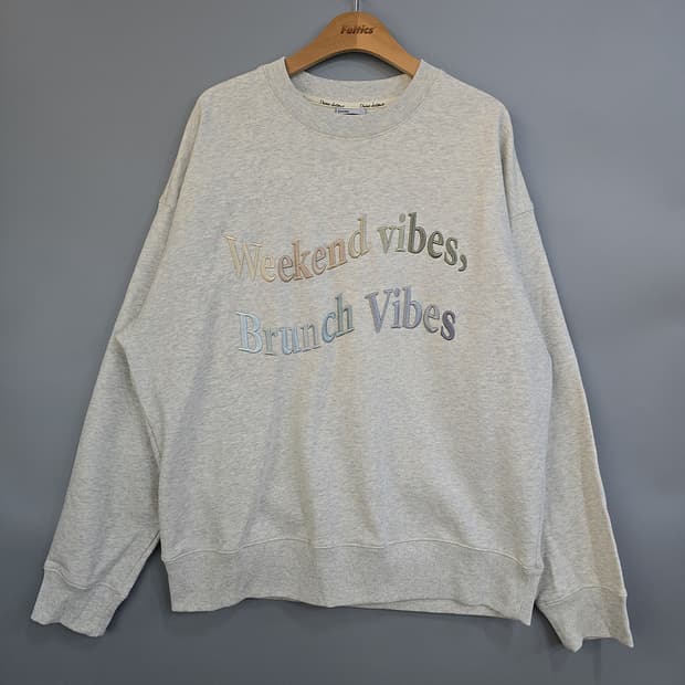 디바인디스턴스(DIVINE DISTANCE) 레터링 맨투맨 L