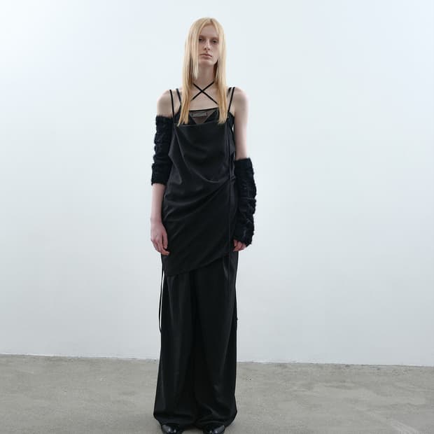 낫띵에브리띵 백리스 스트랩 드레스 backless strap dress