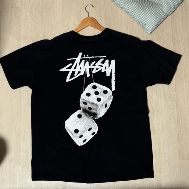스투시 퍼지 다이스 티셔츠 블랙