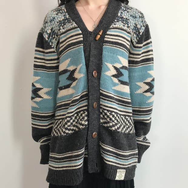 Local Motion Pattern Knit Cardigan