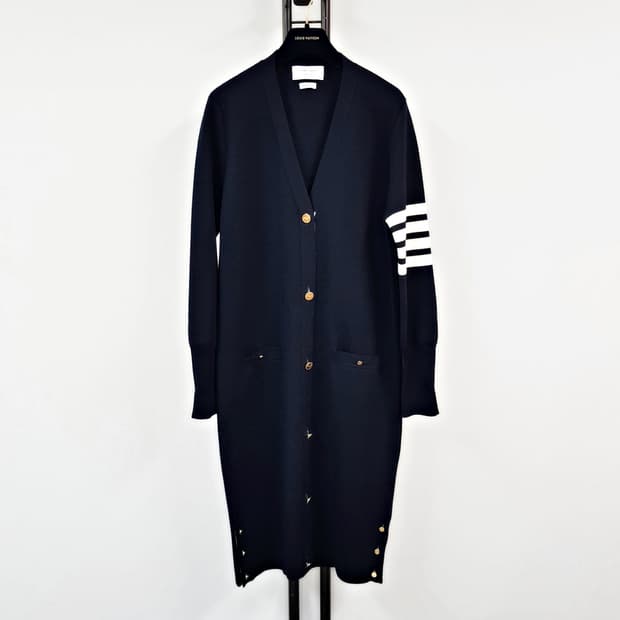 톰브라운 울 밀라노 스티치 4바 브이넥 롱 가디건 FKC289A