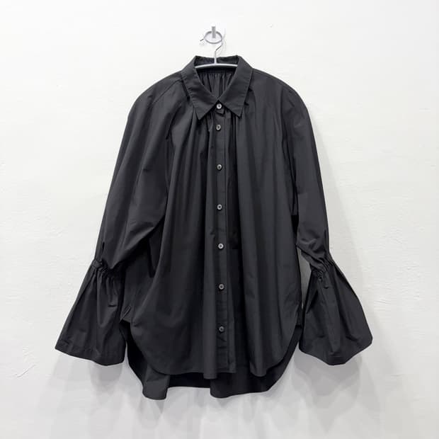 ADORE 셔츠