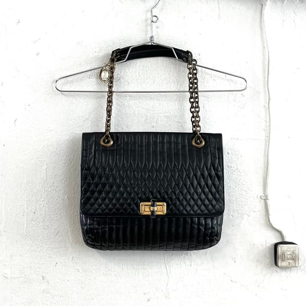 랑방 체인 레더백