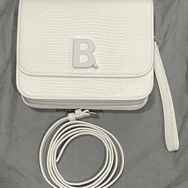 발렌시아가 스몰 크로스백