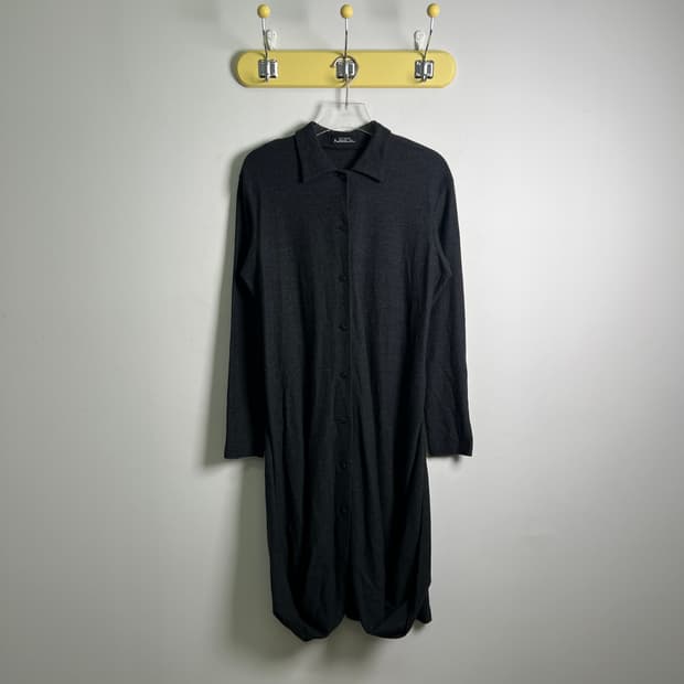 이세이미야케 퍼머넌트 차콜 울 가디건