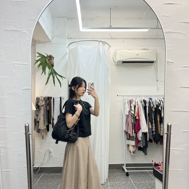 아이보리 언발란스 미디 스커트