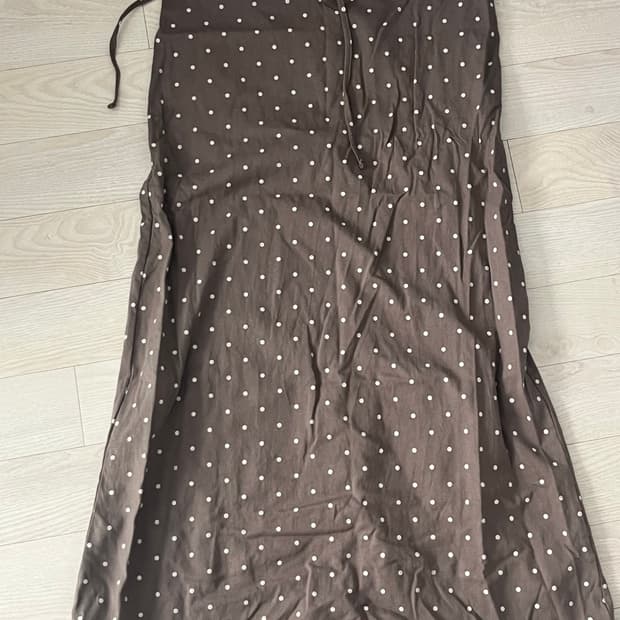 뉴뉴 도트 레이어드 치마