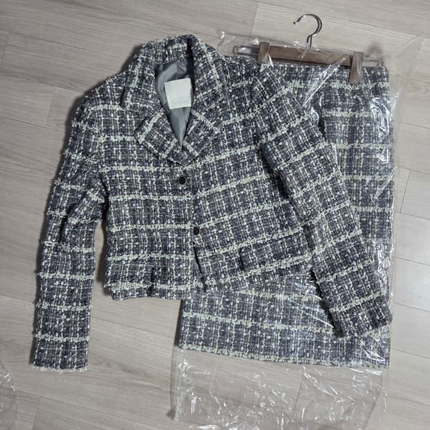 영국LINTON 트위드 셋업.S사이즈
