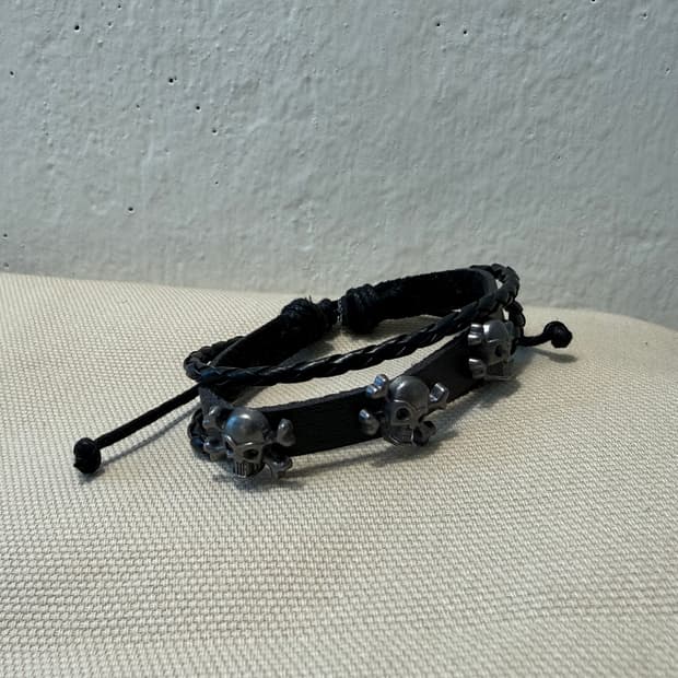 빈티지무드 스컬 헤드 아일렛 레더 팔찌 