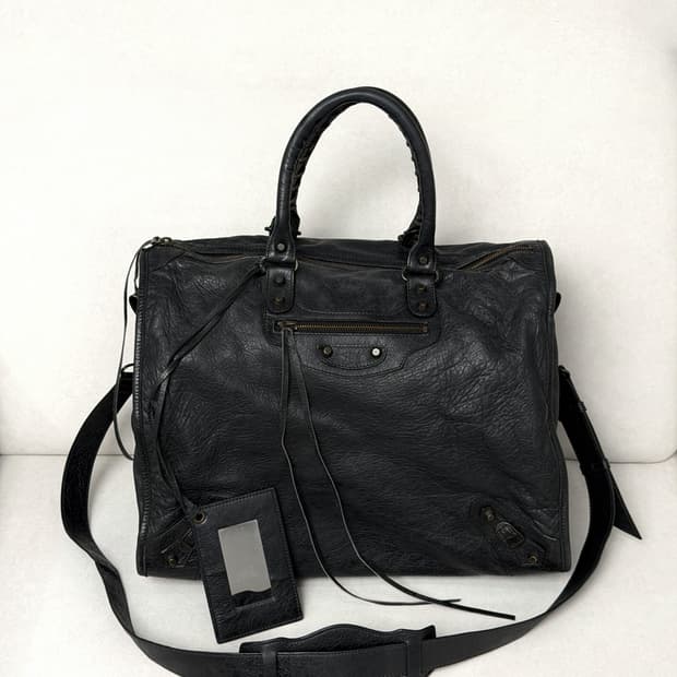 발렌시아가 클래식 모터 시티 크래프트 크로스백