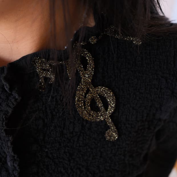 Music note wrinkled cardigan