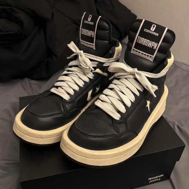 릭오웬스 다크쉐도우 터보웨폰 블랙 크림