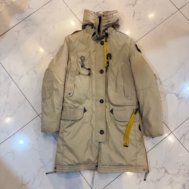 파라점퍼스 코디악 베이지 패딩