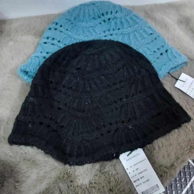 새상품 쉬즈미스 니트 버킷햇 모자 여자 크로쉐 98,000=>15,000
