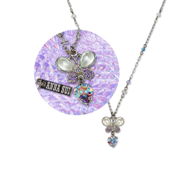 안나수이 밀키 나비 하트참 목걸이