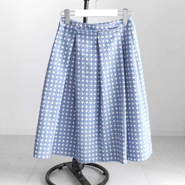 dot pleats skirt 
